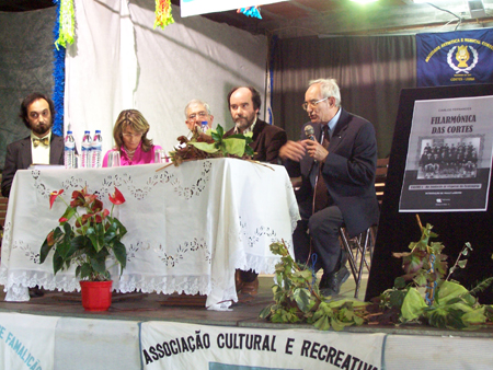 Paulo Lameiro (esq.) foi o apresentador do livro